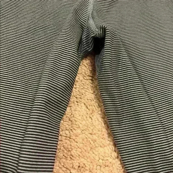 WOMENS NIKE DRI FIT MEDIUM  Fold over LEGGINGS  RUNNING YOGA - Picture 4 of 5